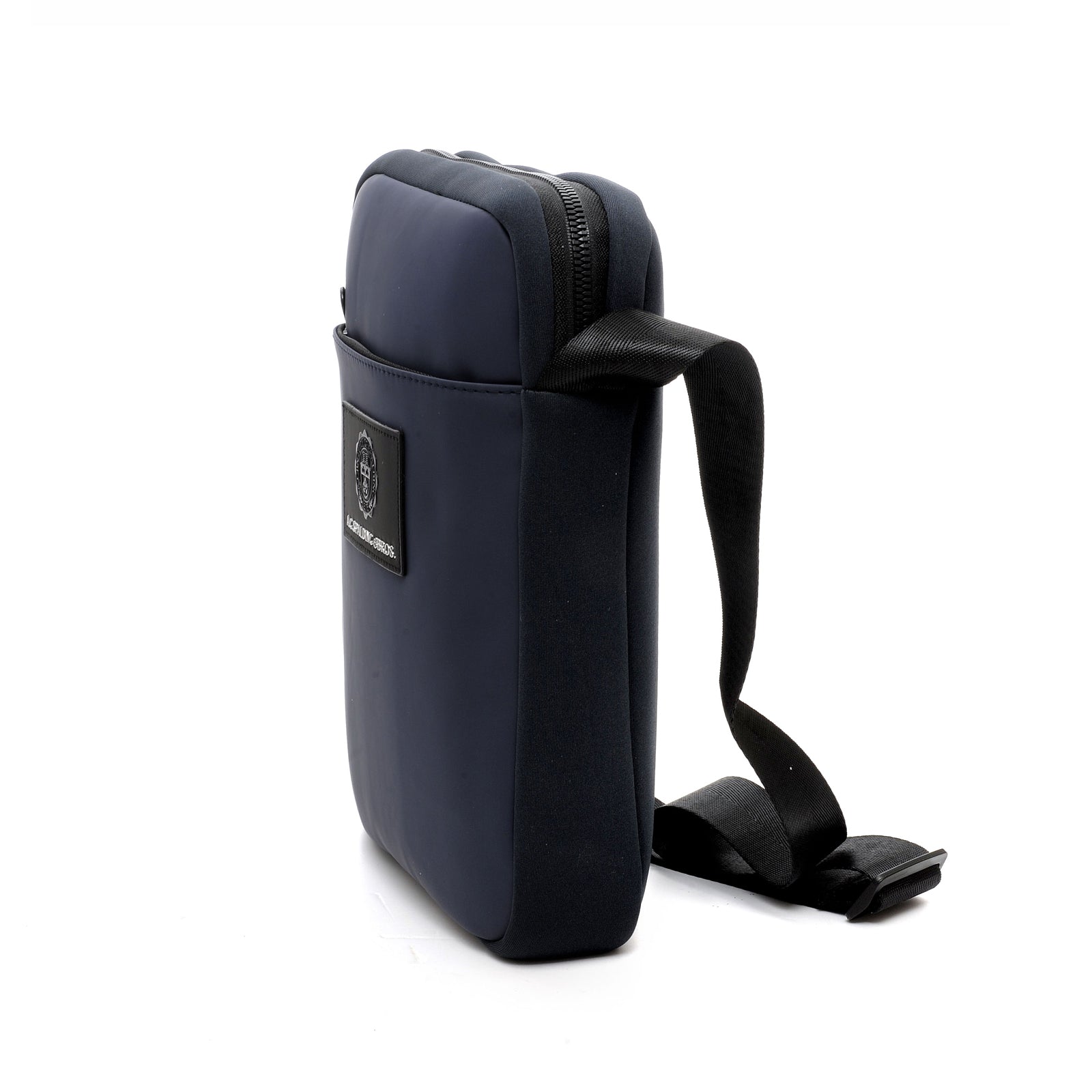 CROSSBODY BLACKMORE