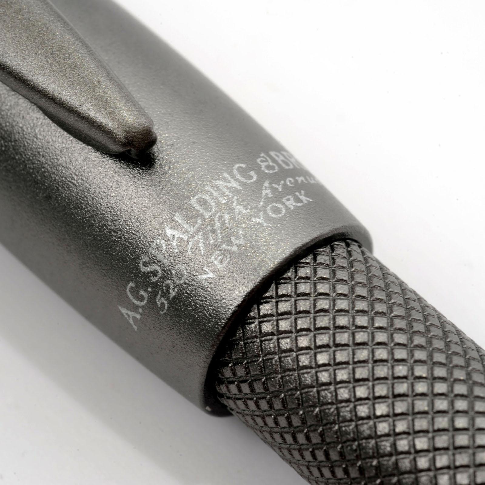 CREST GUN FOUNTAIN PEN