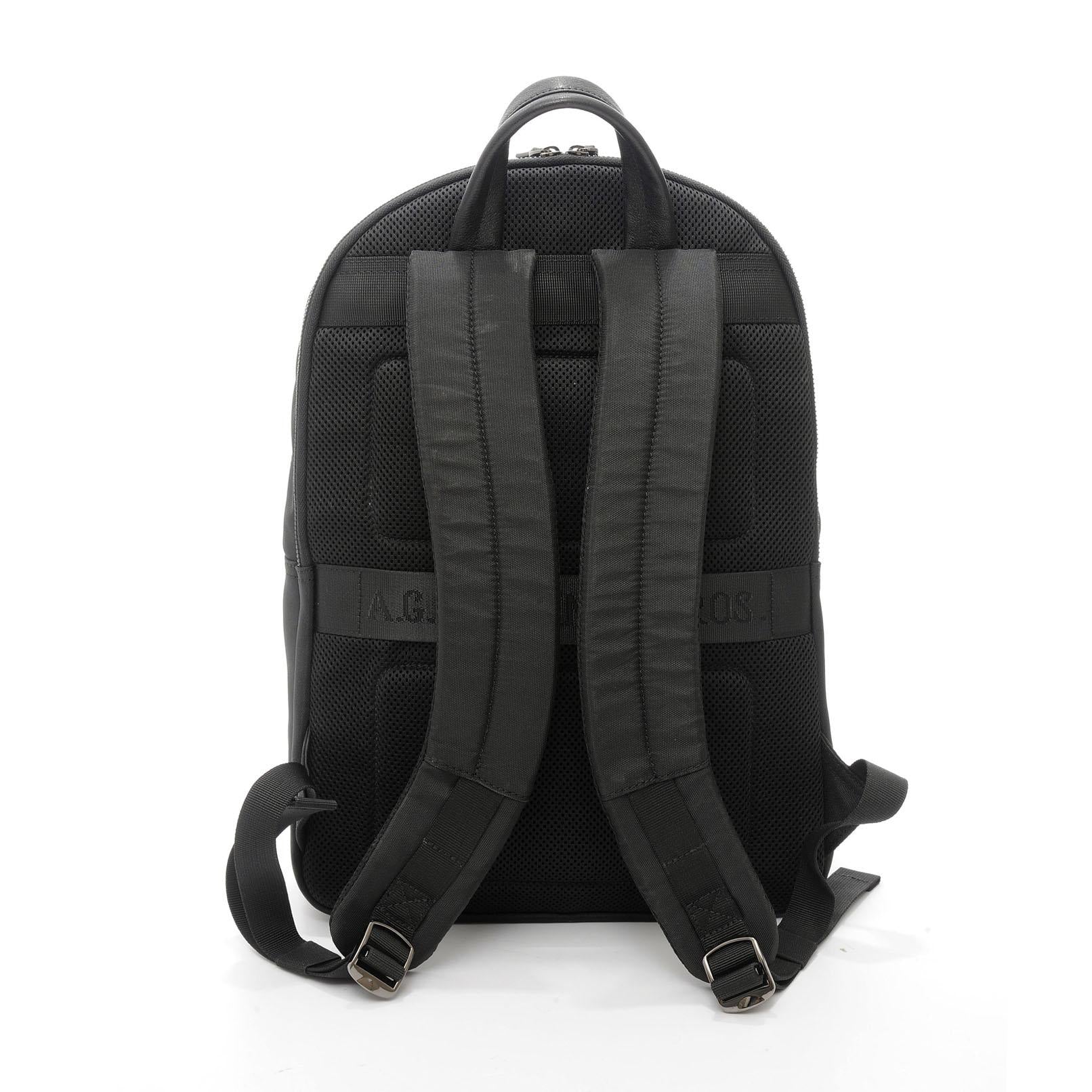 ROUND BACKPACK STEEL RIVET
