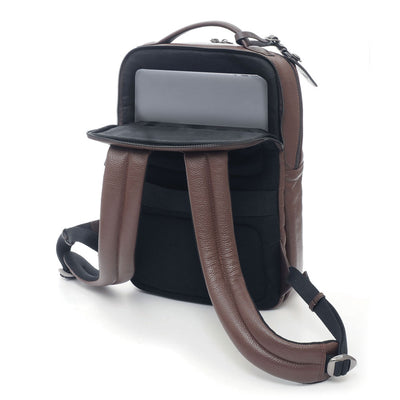 SQUARE FULL GRAIN BACKPACK